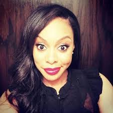 Candice Roach's Instagram, Twitter & Facebook