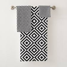 Black And White Bathroom Towel Set Modern Black And White Geometric Diamond Pattern Bath Towel Set Zazzle Com In 2020 Patterned Bath Towels Geometric Diamond Pattern Geometric Towel