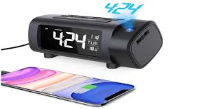 Potranno riordinare la stanza sfruttando l'armadio, i 2 grandi cassetti e la nicchia. Radio E Boombox Stazione Di Ricarica Usb Nero Reacher Radio Fm Con Stazione Di Ricarica Wireless Grande Display Digitale A Led Con Dimmer Suoni Di Allarme Regolabili Timer Per Camera Da Letto