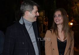 Βαφτισαν τον γιο τους, υπο ακρα μυστικοτητα. Ale3andros Mpoyrdoymhs Lena Drosakh Nees Fwtografies Apo Th Gamhlia De3iwsh Toy Zeygarioy