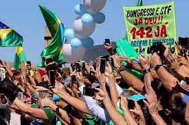 De cargos efetivos da união, dos estados, do distrito federal e dos municípios, incluídas suas autarquias e fundações, é assegurado regime de previdência de caráter contributivo, observados critérios que preservem o equilíbrio financeiro e atuarial e o disposto neste. Entenda A Discussao Sobre Artigo Da Constituicao Que Trata Das Forcas Armadas 09 06 2020 Poder Folha