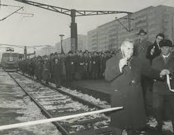 Catchy - Pe 15 februarie 1969 a fost inaugurată linia ferată electrificată București–Brașov, prima de acest fel din România. | Facebook