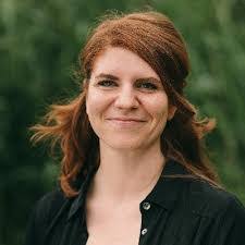 Laura Kaspar's Instagram, Twitter & Facebook