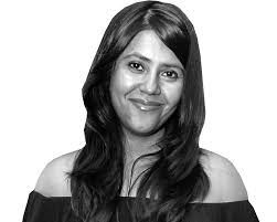 Producător de televiziune indian ekta kapoor este fiica actorilor jeetendra și shobha kapoor. Ekta Kapoor Variety500 Top 500 Entertainment Business Leaders Variety Com