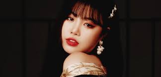 The package is a boxed set of stereographs with a viewer included. The G Is Silent Soojin Latata Japanese Ver Mv Teaser