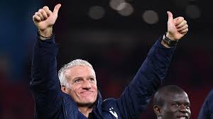 The latest tweets from @deschampdidier Didier Deschamps Bleibt Bis 2022 Trainer Von Weltmeister Frankreich Eurosport