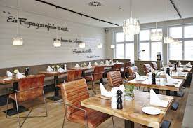 Book family friendly hotels where kids stay and eat free! Check Inn Boblingen Club Restaurant