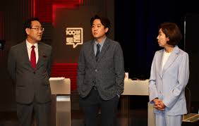 국민의힘 당대표에 출마한 나경원 전 의원이 경쟁자인 이준석 전 최고위원의 '심판' 발언에 대해 섬뜩하다고 말했다.27일 나 전. êµ­ë¯¼ì˜íž˜ å…¨å¤§ ì—­ëŒ€ê¸‰ íˆ¬í'œìœ¨ ì´ì¤€ì„ ìœ ë¦¬ Vs ì¤'ì§„ì— ê²°ì§'