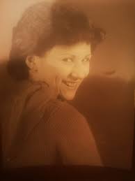 A gorgeous photo of my beautiful wife only a couple of years after we met.  What a stunner ❤️ I took this at an impromptu studio session I had arranged  at the