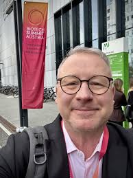 Dirk Bernhardt, PhD MBA