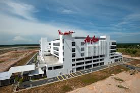 Air picker works on the principle of inserting itself into the neck of a bottle, cylinder or similar object, pneumatically inflating its rubber sleeve to create an inner seal, allowing the object to be picked up and moved mechanically. Airasia Redq Construction Plus Asia