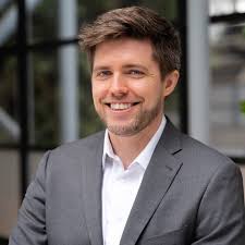 Iowa Memorial Union is pleased to welcome the 2025 Student Leader Alumni  Panel March 2-5. Wanakee Carr ('09, '14) obstetrician gynecologist at The  Iowa Clinic, Des Moines Kevin Hansen ('07) head of