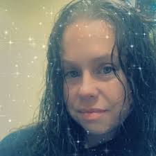 Jenna Burdick's Instagram, Twitter & Facebook