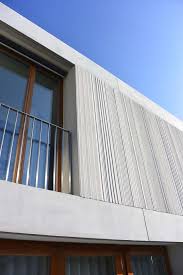 Modellierputz Mineral 1 2 Mm Stabstruktur Objekt La Tour De Peilz Fassadensysteme Warmedammsystem Facade Architecture Exterior Wall Materials Architecture