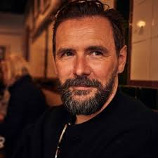 Barbara Cover out know! outmilk studio berlin patrick gorra hair & make up  team mass rømneberg styling katherina teloo set design und suse multhaupt  Fotoredaltion thank you all! www.janrickers.com