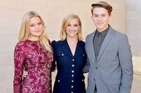 We did not find results for: Reese Witherspoon Says She Was Terrified Of Becoming A Mom At 22 People Com