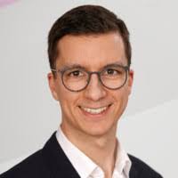 Patrick Koll's Instagram, Twitter & Facebook