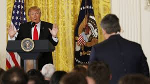 Deze bijeenkomsten worden georganiseerd door bijvoorbeeld bedrijven, justitie, politici. Reacties Amerikaanse Pers Totale Waanzin In Persconferentie Trump Nos