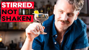 Beefeater Gin Fizz │ Classic Gin Cocktails