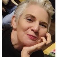 Jackie Lunde's Instagram, Twitter & Facebook