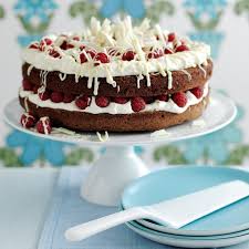 The bold colour of a red velvet cake is a delight to the eye and, with its rich cream cheese vanilla icing, it's even more of a joy to eat. Best Birthday Cake Recipes Cake Recipes