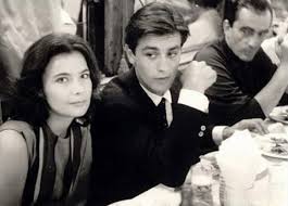 Maybe you would like to learn more about one of these? H Tzenh Karezh Poy Den 3ereis Provocateur