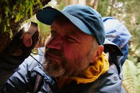 World-travelling moss photographer highlights Tasmania as global diversity  hotspot for mosses