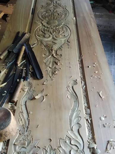 Mebel Kayu | Buka jasa ukir kayu #mebel #furniture #kayu #karyadesa #pengrajin | Instagram