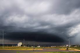 A very cool choir that makes the sound of rain with nothing but their bodyparts. Fotografo Registra Passagem De Nuvem Gigante Antes De Tempestade De Granizo No Interior De Sp Sorocaba E Jundiai G1