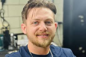 Beard Shaping Near Me in White Eyes