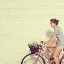 Pin Auf Chicks And Bikes