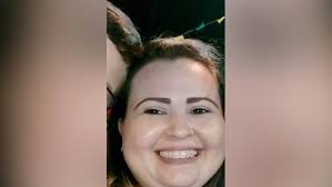 Mecânico invade curso no Henrique Jorge e mata ex-mulher a tiros