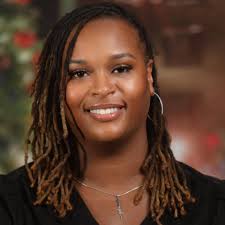 A. Sharonda Taylor working towards a better Warren County