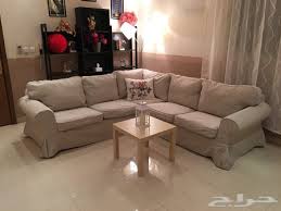 كنب مودرن زاويه من شركة ايكيا لون بيج