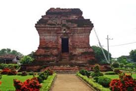 Candi penataran bisa menjadi alternatif wisata sejarah saat kita berlibur di jawa timur. 10 Peninggalan Kerajaan Majapahit Beserta Gambarnya Paling Lengkap Sejarah Lengkap