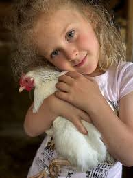 How do you get a good photo of Dot? Record her and take a screenshot.