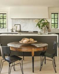 Side chairs are armless chairs that generally sit along the side of a dining table. 25 Ways To Match An Antique Table And Modern Chairs Digsdigs