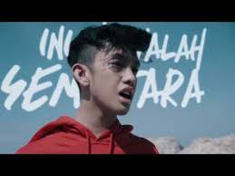 Available on itunes and all streaming. Jangan Lupa Subscribe Nartvnetwork Http X2f X2f Nar Records Com X2f Yt Official Music Video Lagu Dari Jauh Saja Khai Bahar Music Music Videos Lyrics