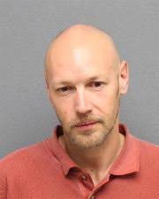 Man charged in stabbing at Manassas motel