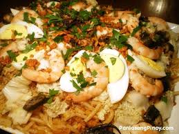 Top 10 Filipino Christmas Recipes Pancit Malabon Recipe Pancit Recipe Pancit