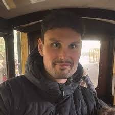 Chris Harper's Instagram, Twitter & Facebook