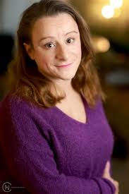 Alexandra VORILLON • Comédienne • Improvisation • Adaptation • Photo •  Assistante metteur en scène • Figurante cinéma • Mime • Metteuse en scène •  Assistant de régie • Télévision