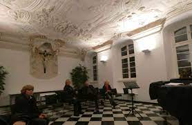 638 likes · 26 talking about this · 1,429 were here. Dusseldorf Das Maxhaus Und Antonius Mit Den Schweinen