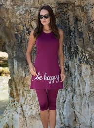 Yeni Sezon Yari Kapali Tesettur Mayo Modelleri Ala Tesettur De Yarikapalimayo Yaritesetturmayo Yarikapalimayomodelleri Y Dresses Fashion Graduation Dress
