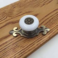 Buche holz schublade griffe, minimalistischen griff moderne schrank zieht, holzschrank pull, schrank türgriffe, buche bar griff lelloliving. Antike Bronze Basis Weiss Keramik Drawer Knob Schrank Turgriff Kuchenschrank Turgriffe Griff Porzellan Mobel Griff Handle Faucet Furniture Style Kitchen Cabinetsfurniture Lock Aliexpress