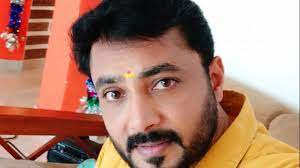 Jishnu was battling throat and lung cancer for quite some time and was undergoing treatment at the amrita institute of medical sciences (aims). Popular Malayalam Tv Actor Sabari Nath Passes Away