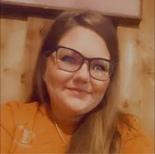 Who is a good dog groomer in Okeechobee?