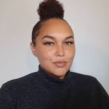 Alannah Grant's Instagram, Twitter & Facebook