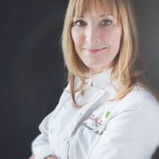 WOMANLY PORTRAITS AND BOUDOIR