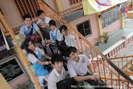 Since it is located in sri gombak, around 10 minutes of driving from batu. å‰éš†å¡ä¸­åŽå›½æ°'åž‹åŽæ–‡ä¸­å­¦é 5 Uniform Map åˆ¶æœåœ°åœ–